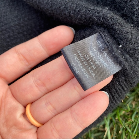 360 Cashmere black cross sweater small oversized - Picture 5 of 5